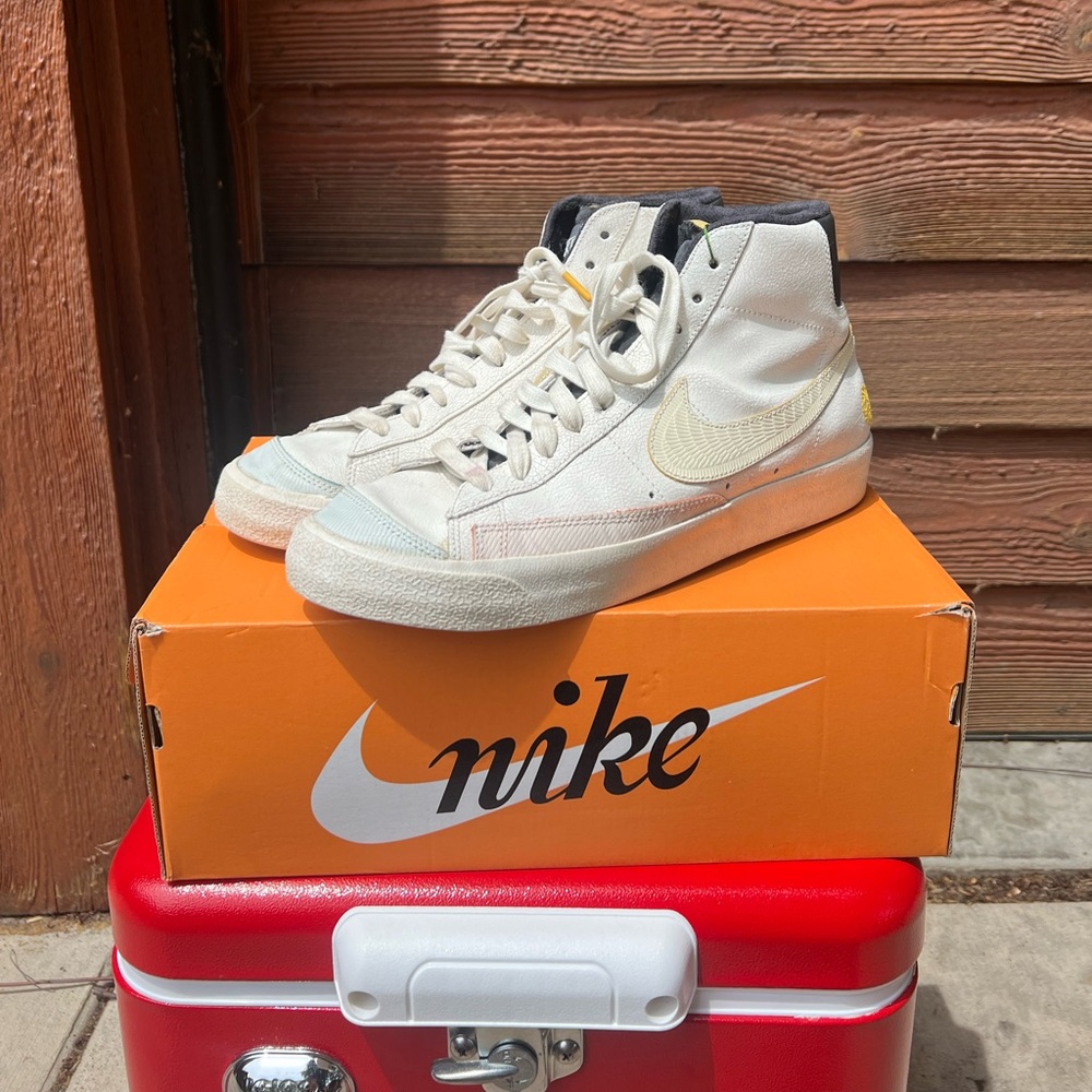Rare 61 Nike Blazer Mid 77 Vintage Dia de los Muertos Shoes DC5185-133 Mens 11.5